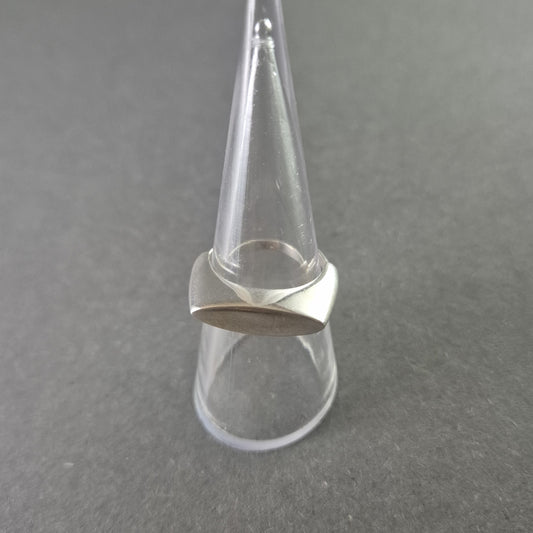 Moderner 925 Silberring – Minimalistisches Design für stilbewusste Träger