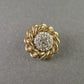 Eleganter Vintage-Clip-Ohrring – Goldfarben mit funkelnden Strasssteinen