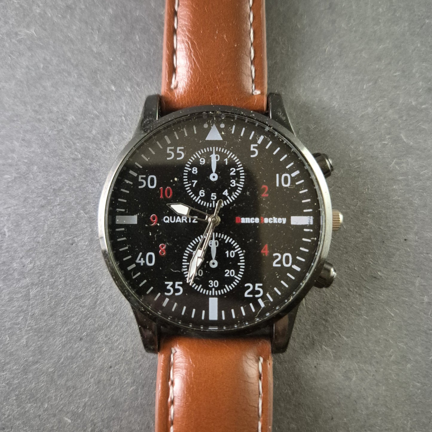 Sportliche Dance Jockey Herrenarmbanduhr Markantes Design mit Lederarmband