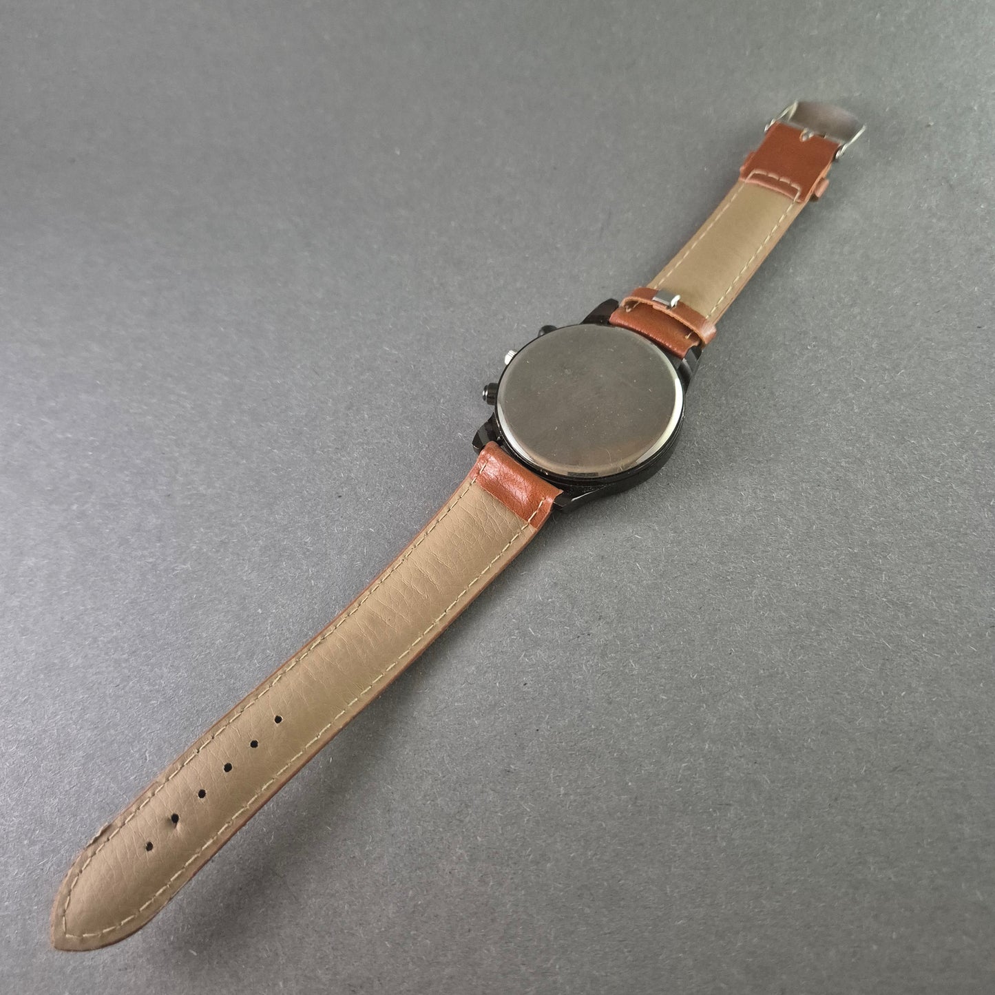 Sportliche Dance Jockey Herrenarmbanduhr Markantes Design mit Lederarmband