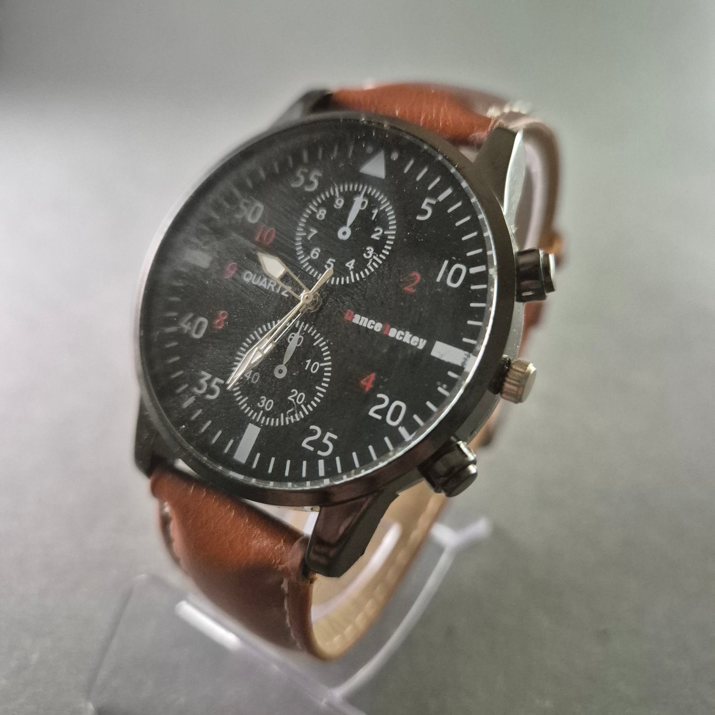 Sportliche Dance Jockey Herrenarmbanduhr Markantes Design mit Lederarmband