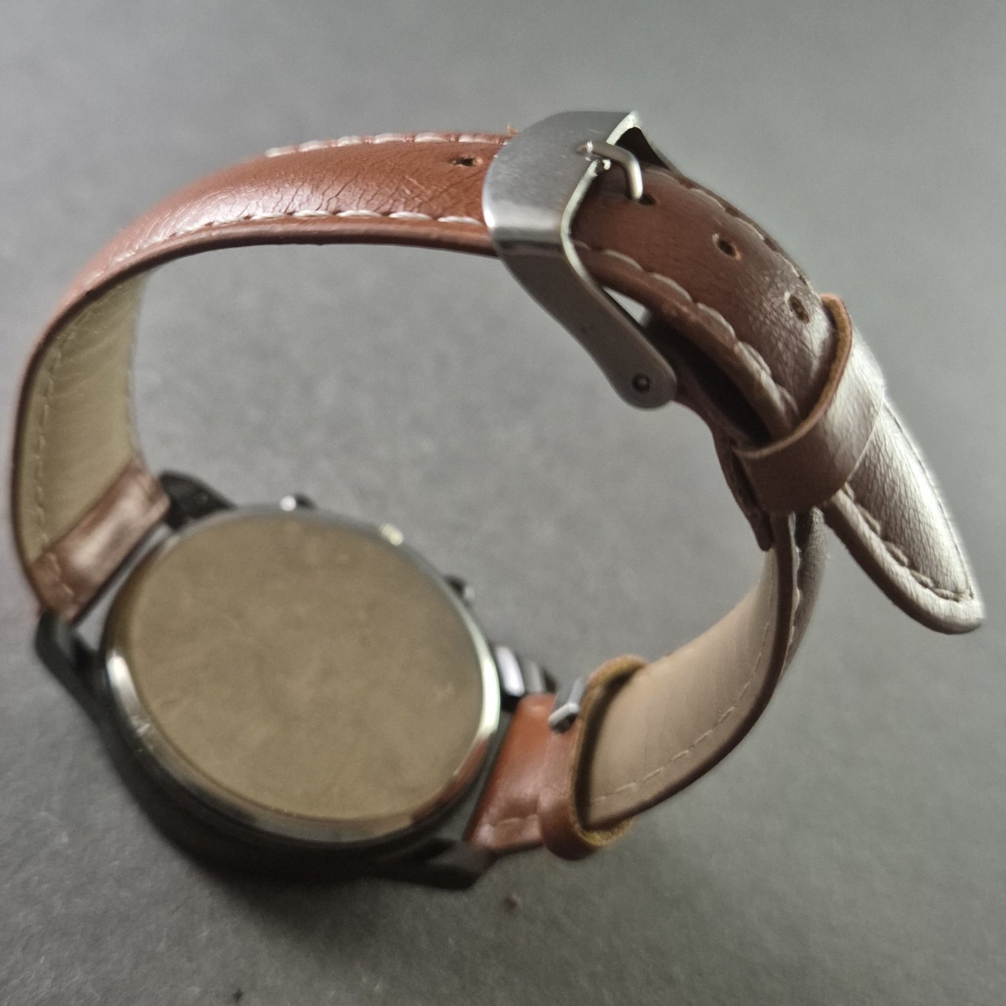 Sportliche Dance Jockey Herrenarmbanduhr Markantes Design mit Lederarmband