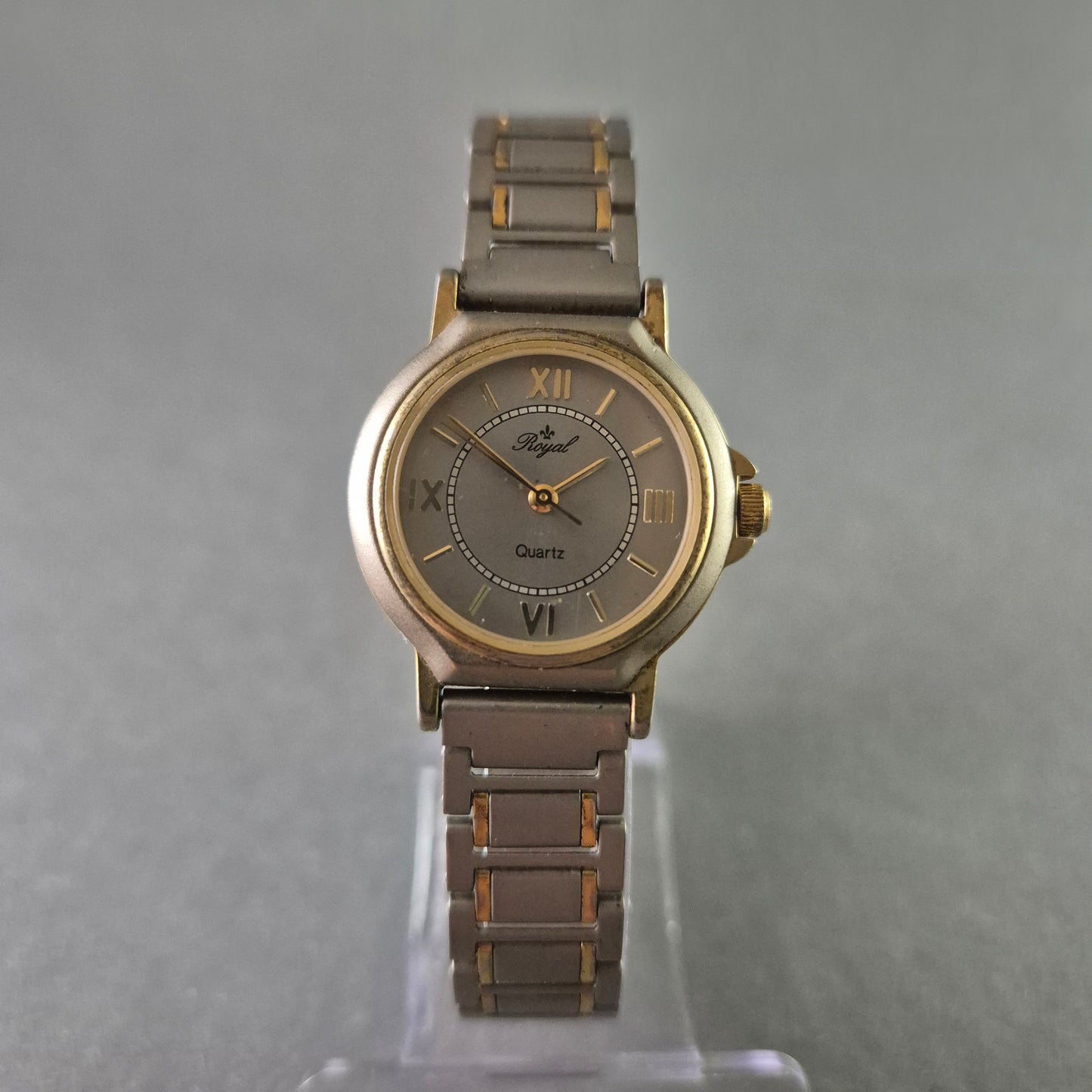 Elegante Royal Damenarmbanduhr – Klassisches Design mit römischen Ziffern