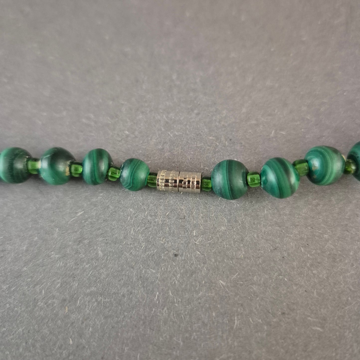 Vintage Malachit-Halskette – Eleganz in Grün