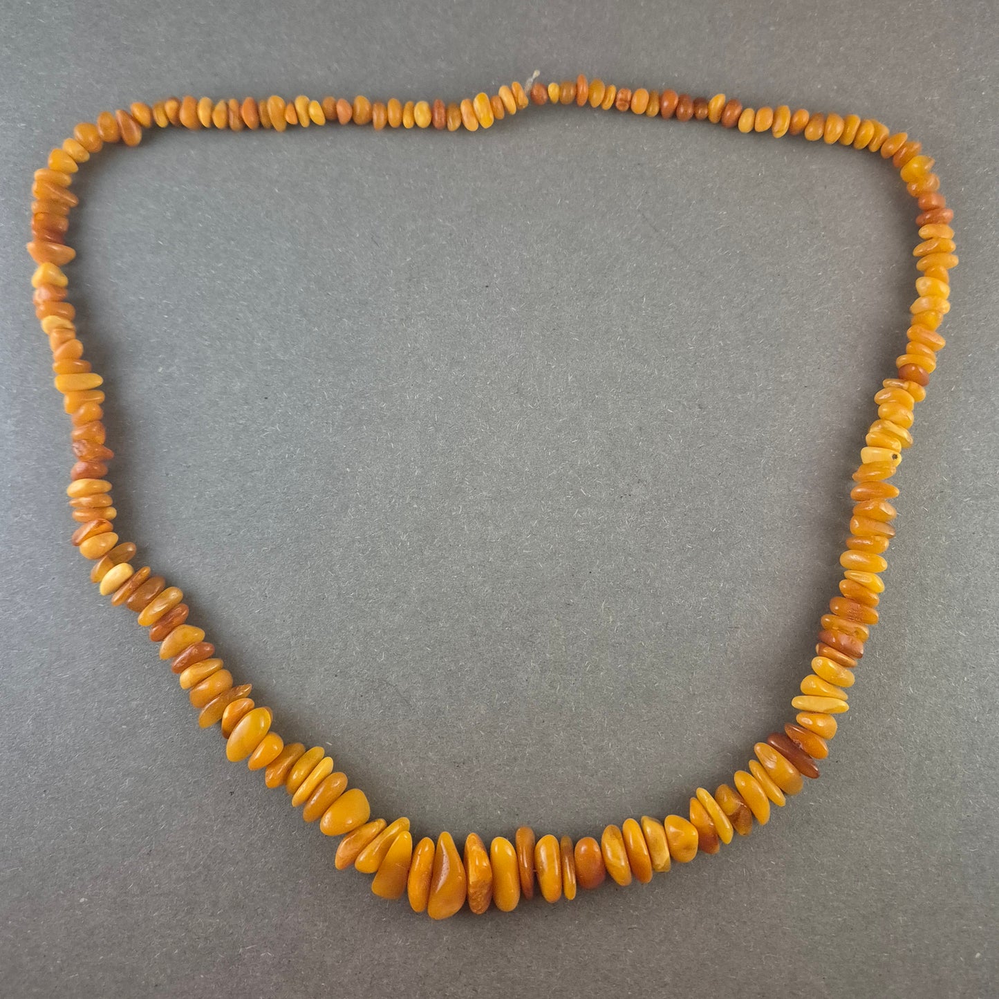 Vintage Bernstein-Halskette mit Natursteinen – Einzigartiger Blickfang