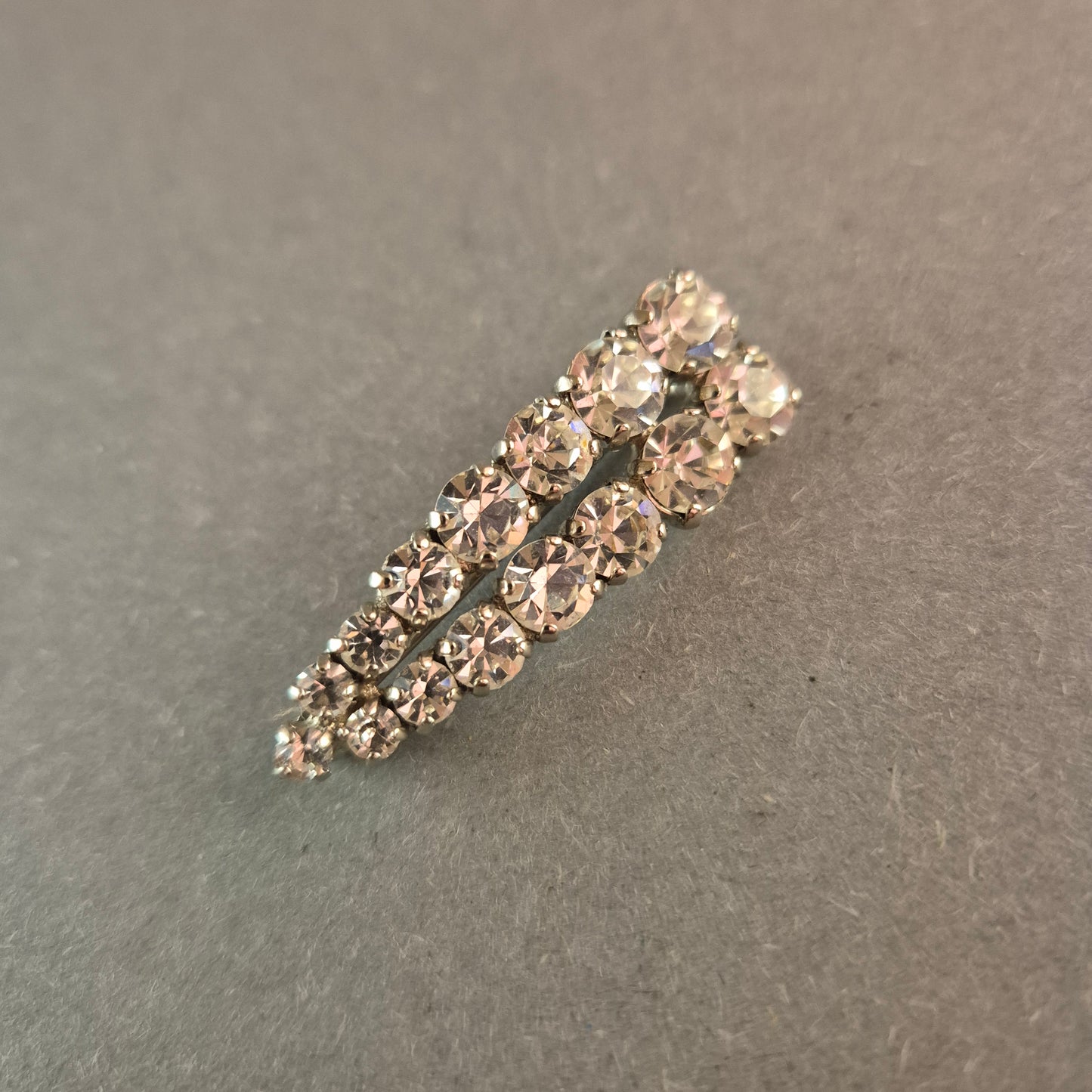 Glanzvolle Vintage-Strass-Brosche – Funkelnder Hingucker