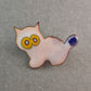 Vintage Emaille-Brosche "Katzenmotiv"