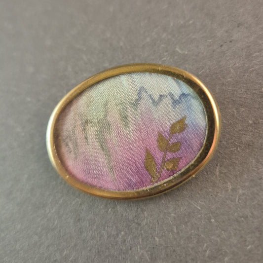 Vintage-Stoffbrosche mit Landschaftsmotiv