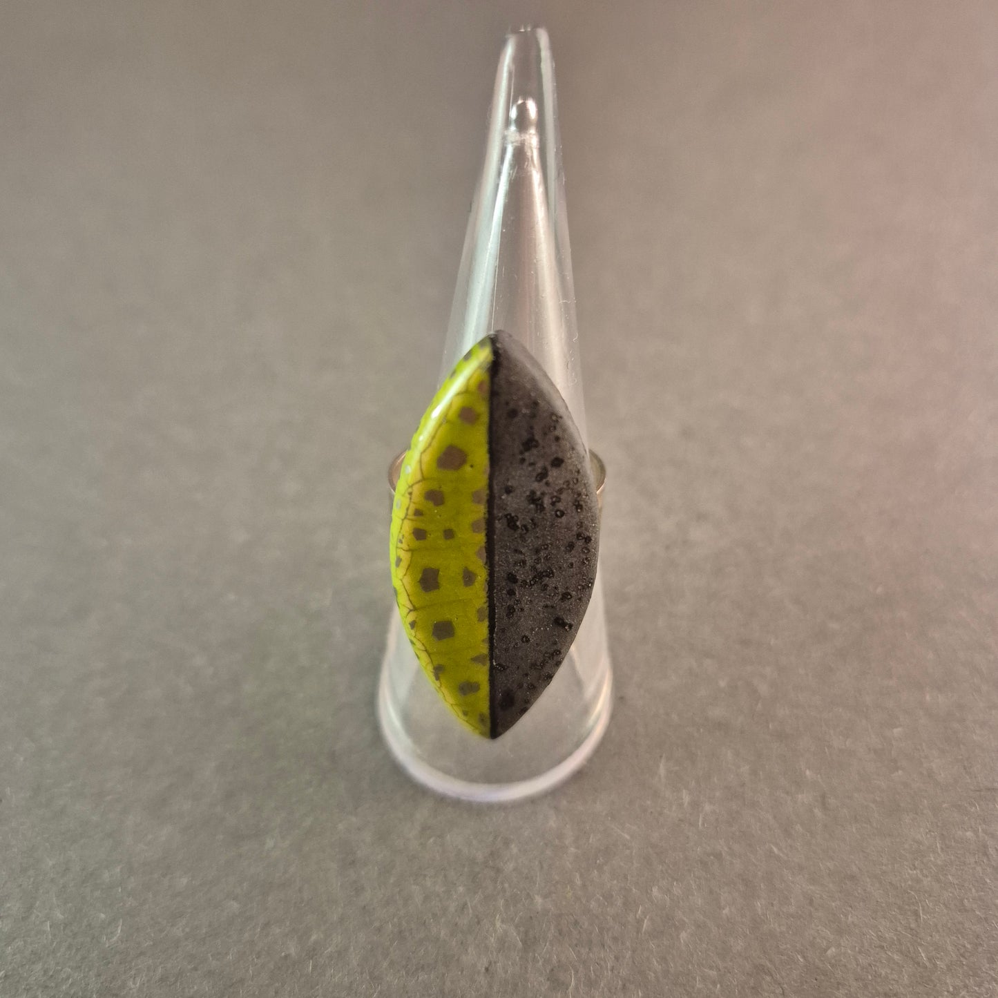 925 Silberring mit handgefertigtem Design Kunstvolles Statement-Piece