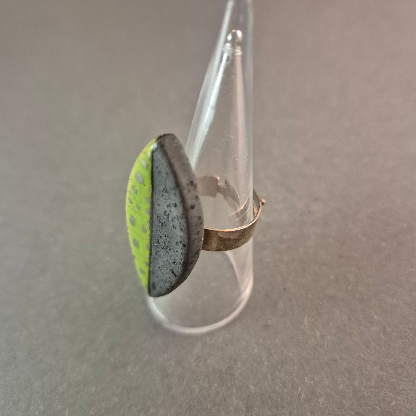 925 Silberring mit handgefertigtem Design Kunstvolles Statement-Piece