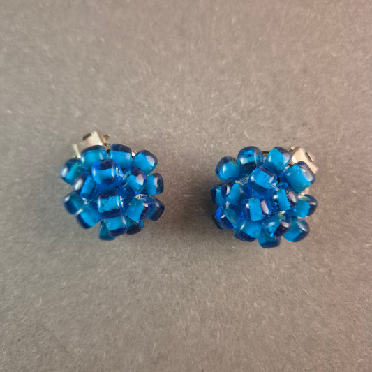 Vintage Clip-Ohrringe mit blauen Glasperlen – Stilvolle Retro-Ästhetik