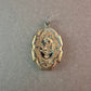 Antiker Medaillon-Anhänger – Filigrane Gravur mit nostalgischem Charme