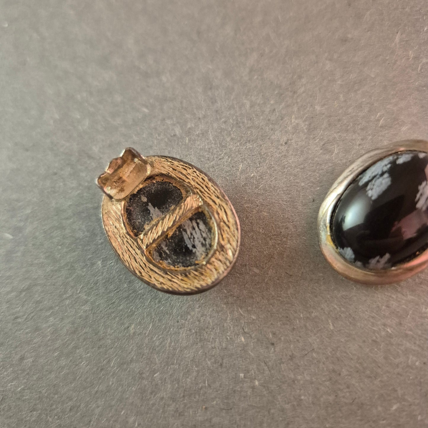 Vintage Ohrclips mit Schneeflockenobsidian – Zeitlose Eleganz