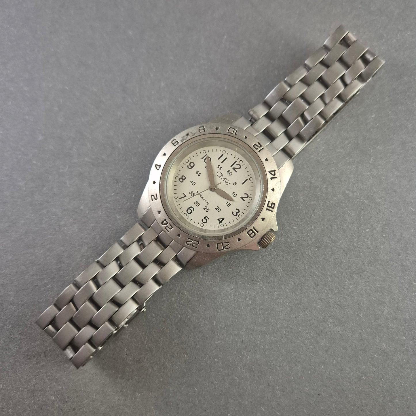 CMW Nürburgring Herrenarmbanduhr – Sportliches Design mit Edelstahlarmband