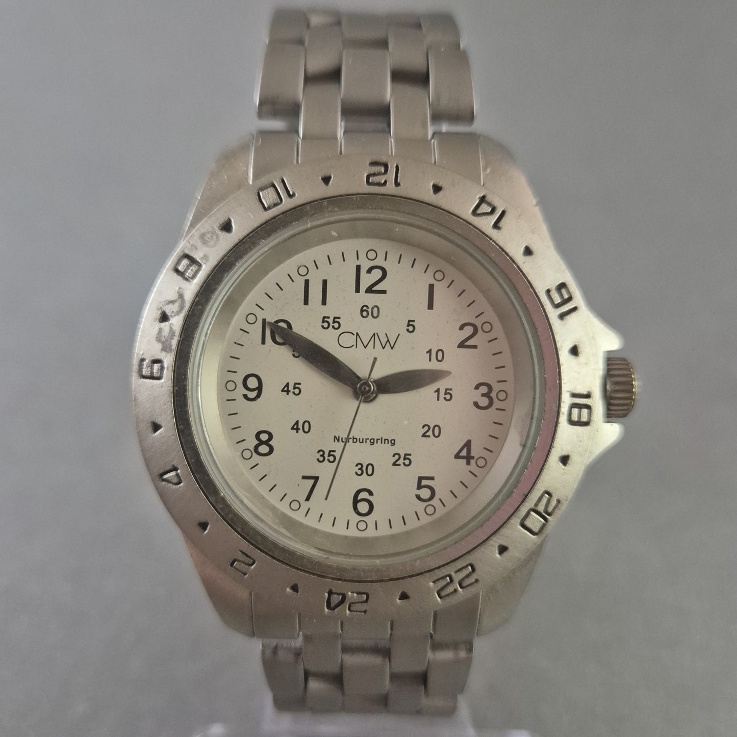 CMW Nürburgring Herrenarmbanduhr – Sportliches Design mit Edelstahlarmband