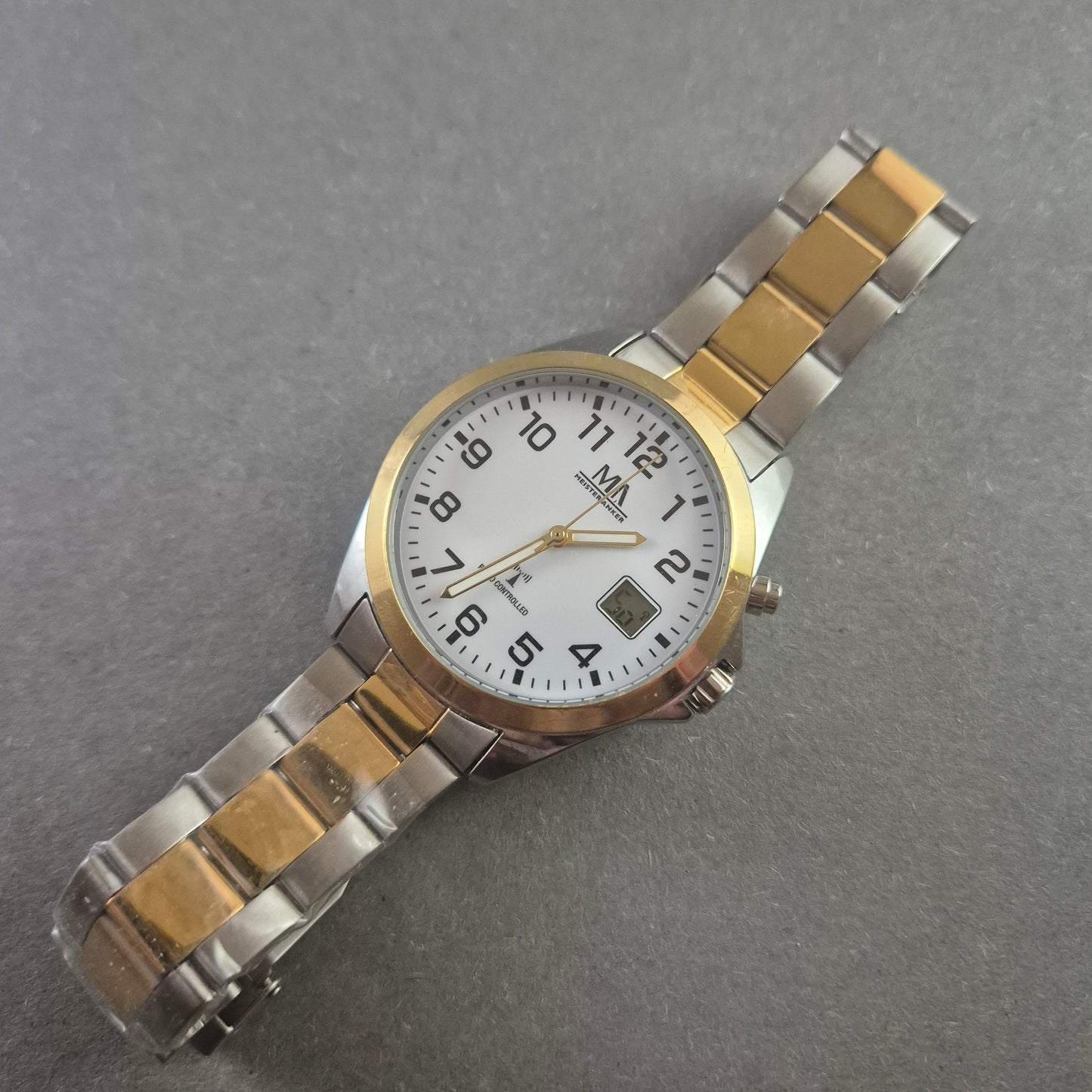 Meister Anker Herrenarmbanduhr – Funkgesteuertes Präzisionsmodell in Bicolor