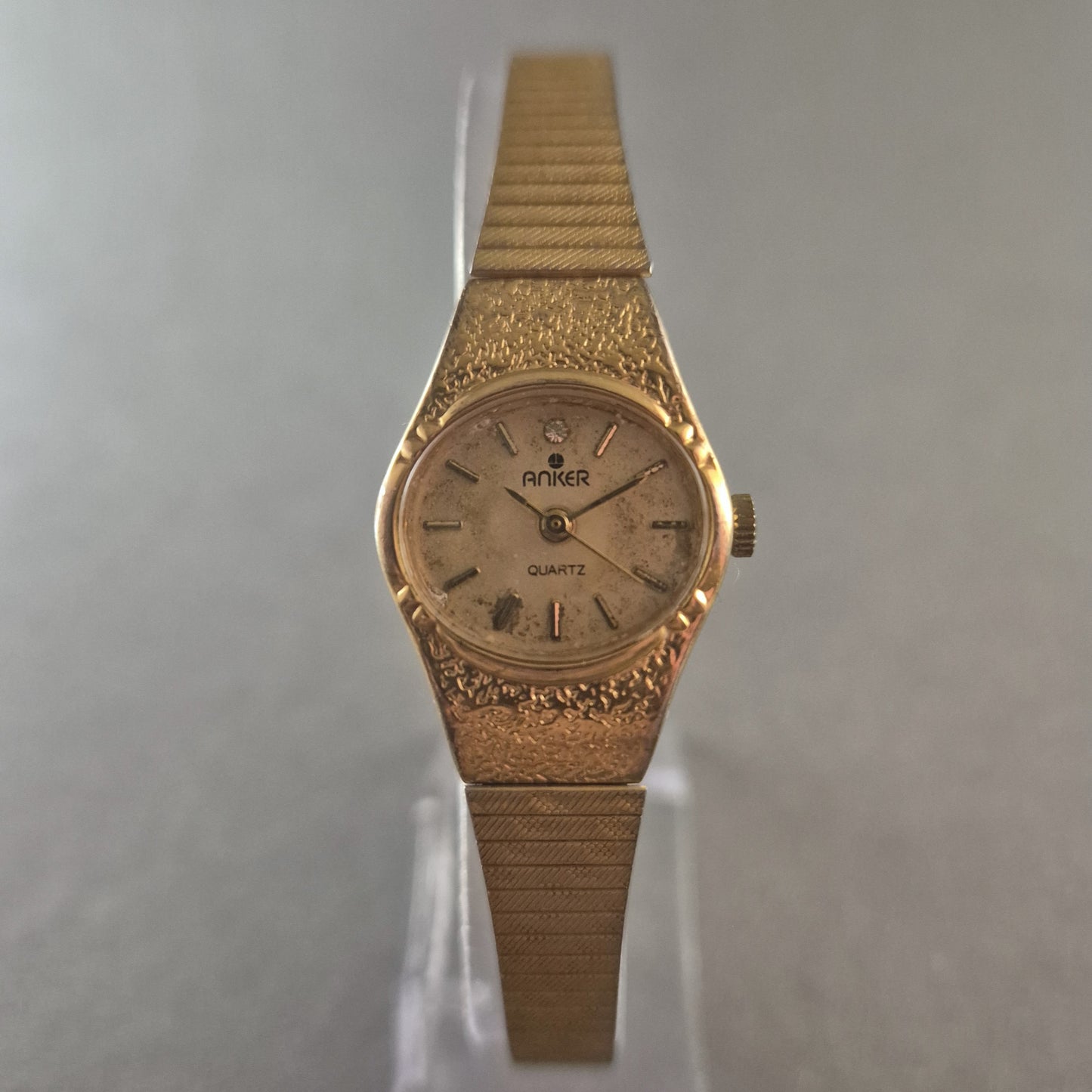 Anker Armbanduhr – Elegantes Vintage-Design in Gold