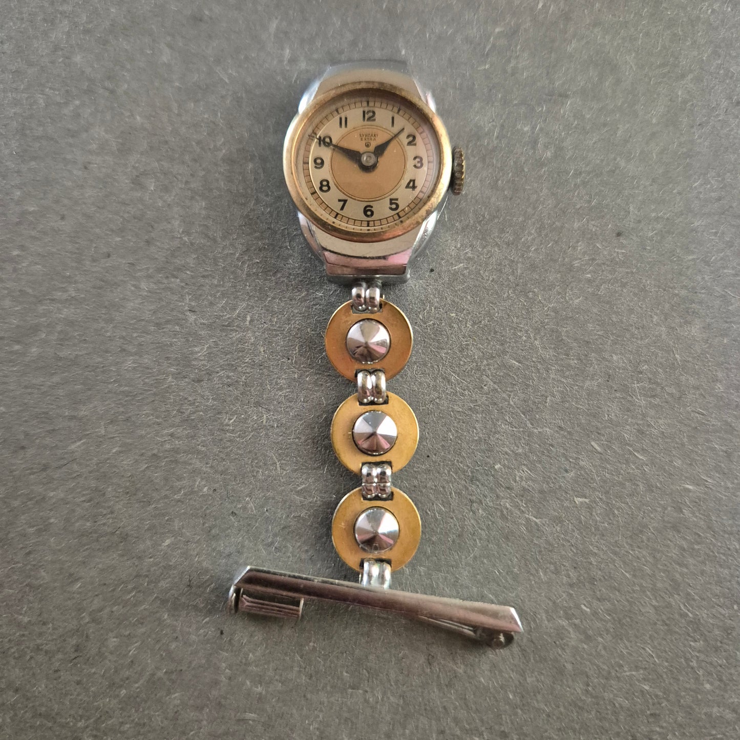 Vintage Syntakt Extra Krankenschwesteruhr – Klassischer Retro-Stil