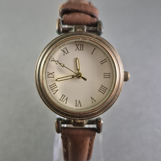 Klassische Damenarmbanduhr „Eternal Love“ – Vintage-Charme mit Lederarmband