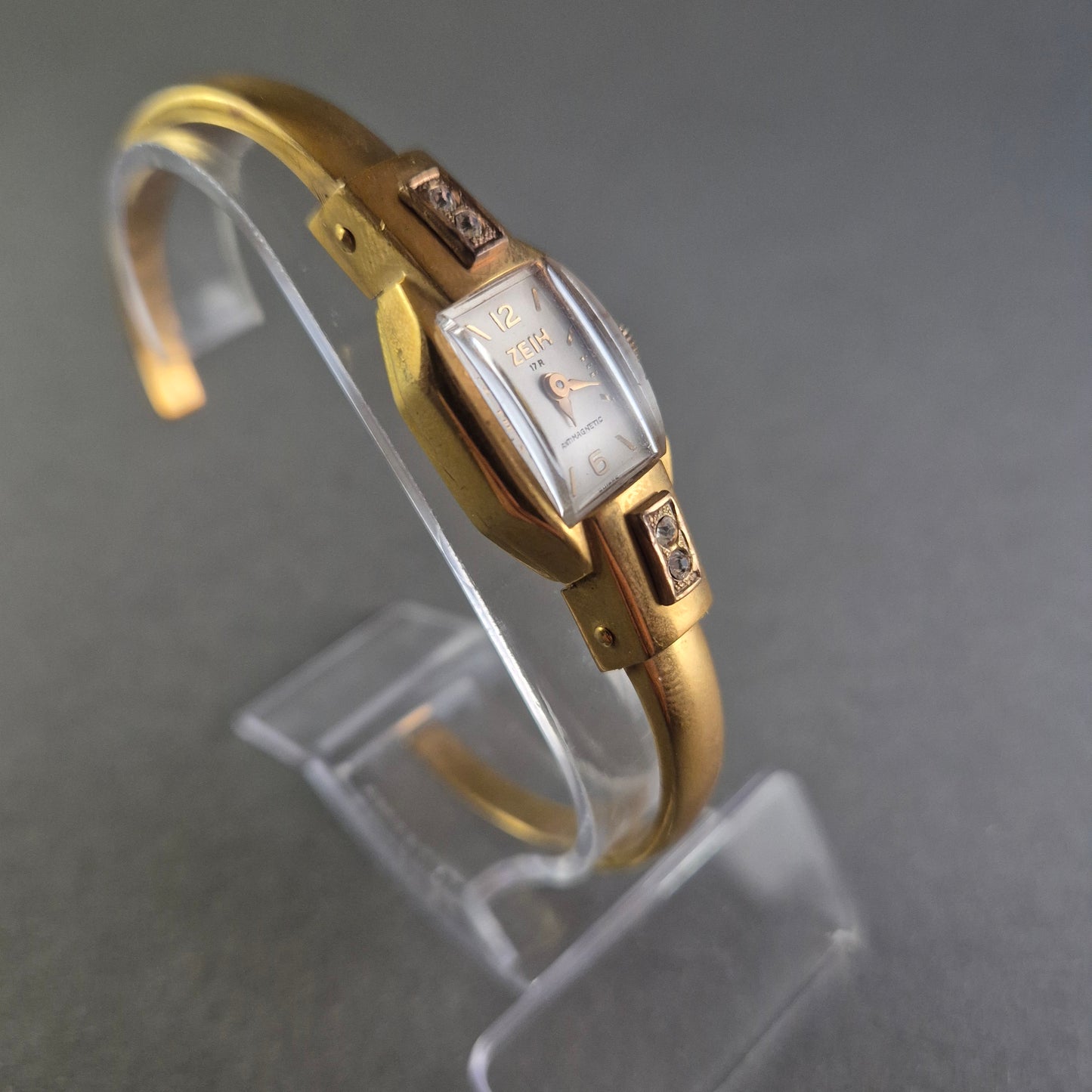 Exquisite Damenarmbanduhr von Zeih – Elegantes Vintage-Design mit Strasssteinen