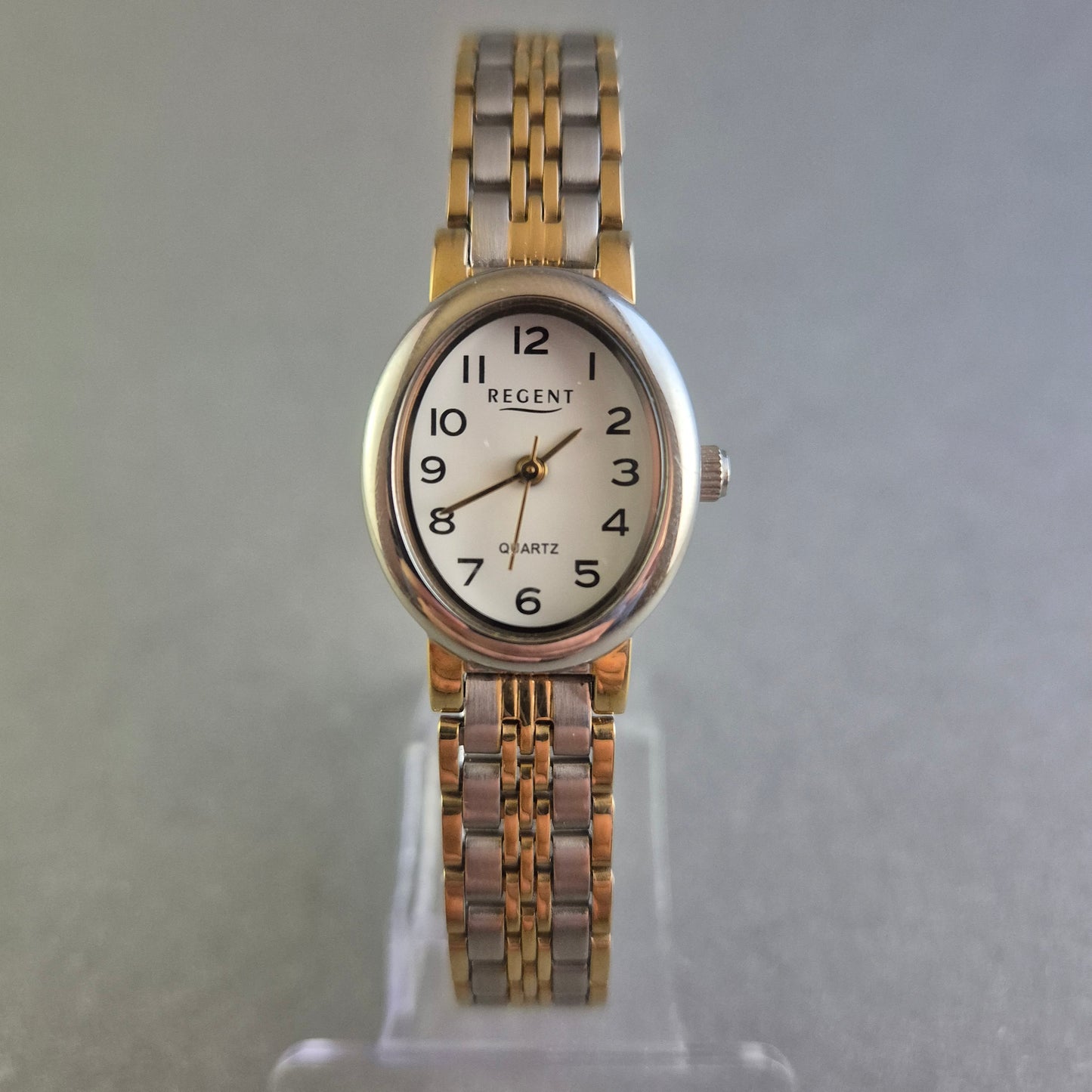 Regent Damenarmbanduhr – Klassische Eleganz in Bicolor-Optik