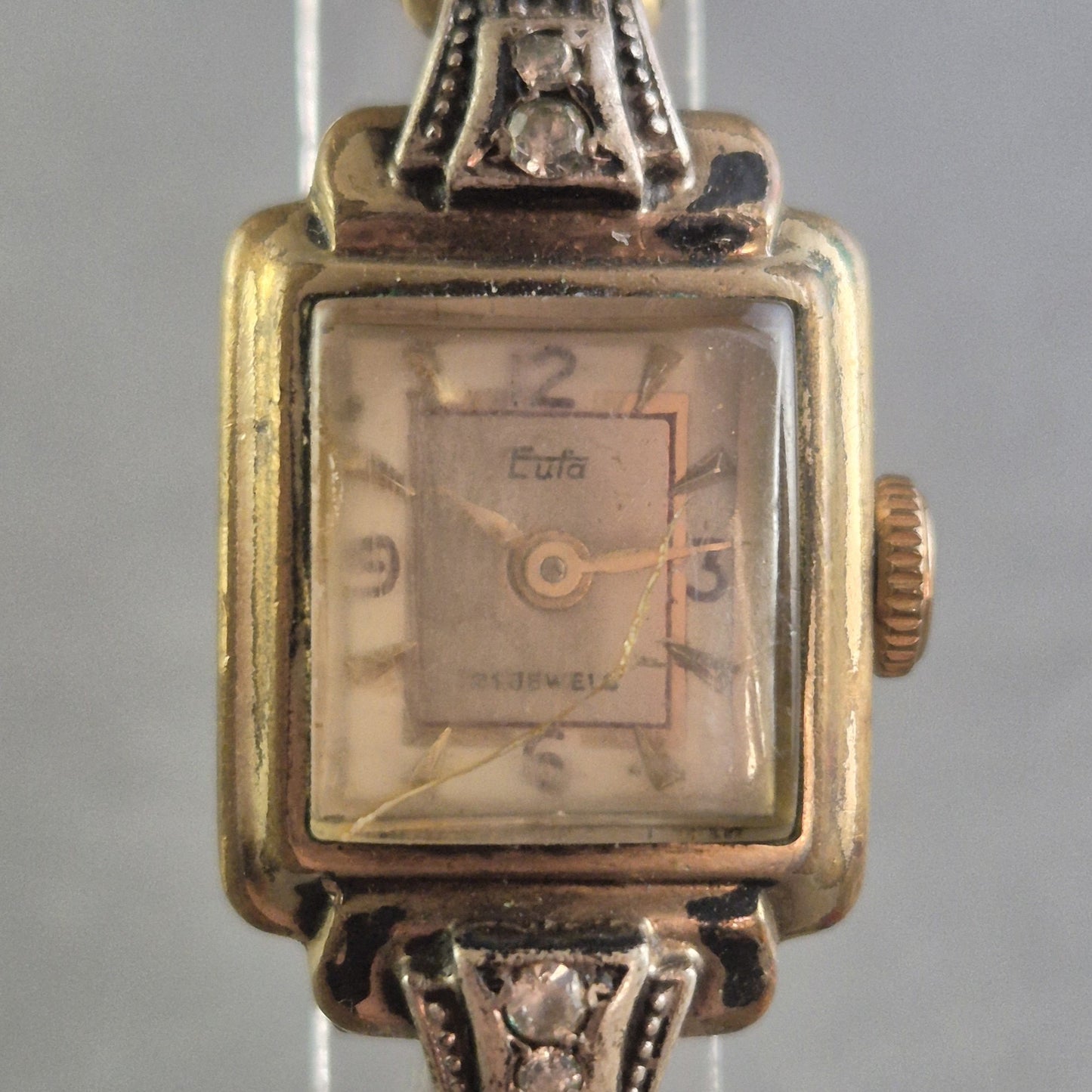 Exklusive Carla Damenarmbanduhr – Vintage-Schmuckstück mit Herzmotiv