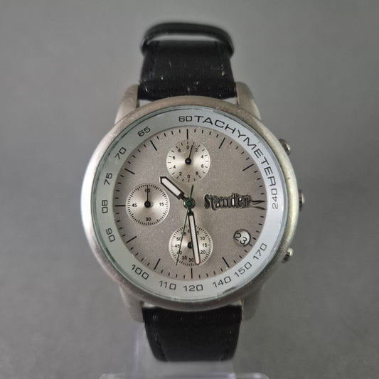 Elegante Perlenkette mit goldfarbenen Akzenten – Klassischer Vintage-Look