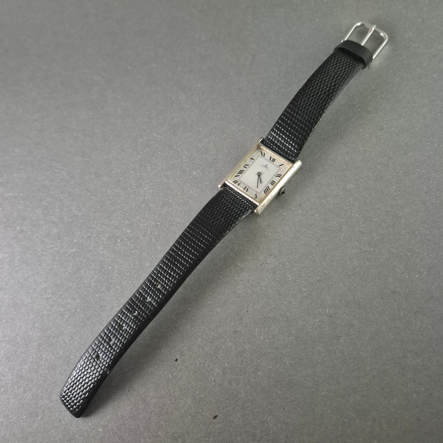 Klassische Blumus Uhr Damenarmbanduhr – Rechteckiges Gehäuse im Vintage-Stil