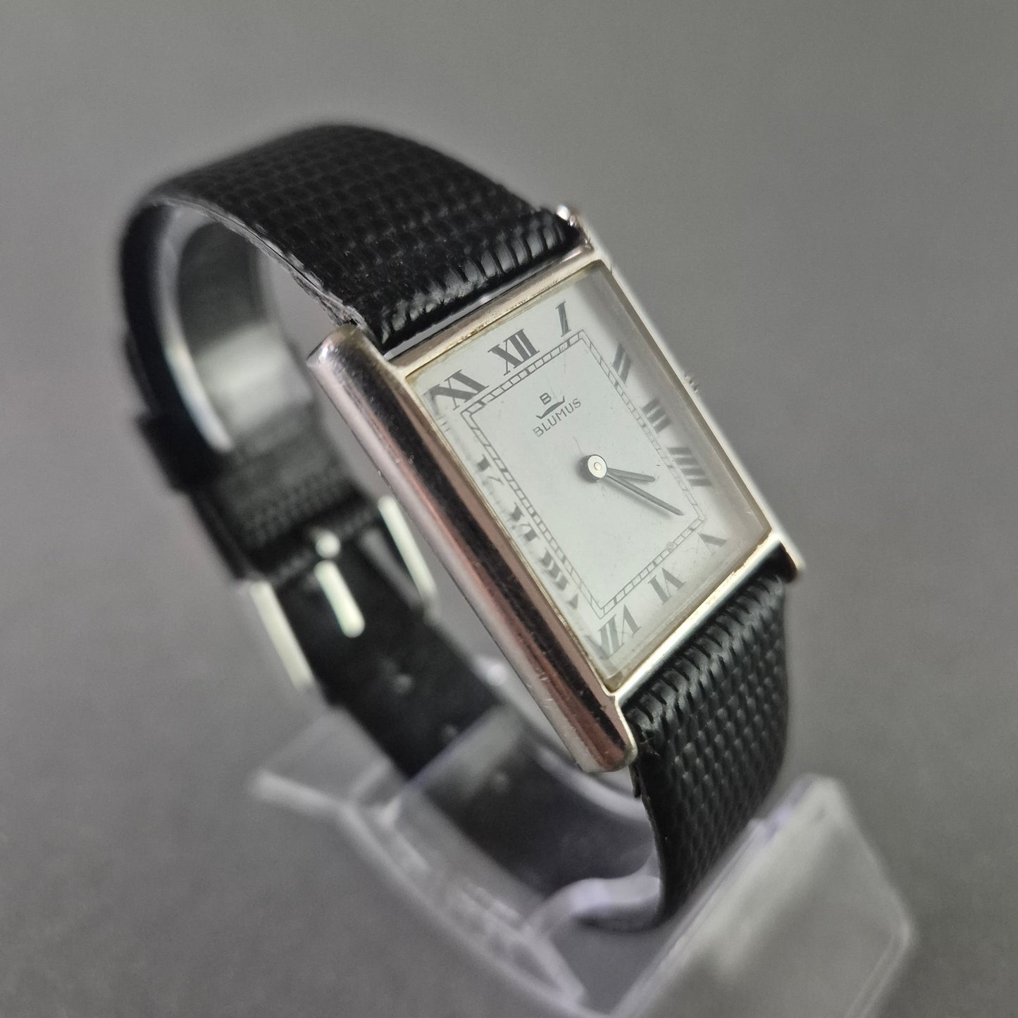 Klassische Blumus Uhr Damenarmbanduhr – Rechteckiges Gehäuse im Vintage-Stil