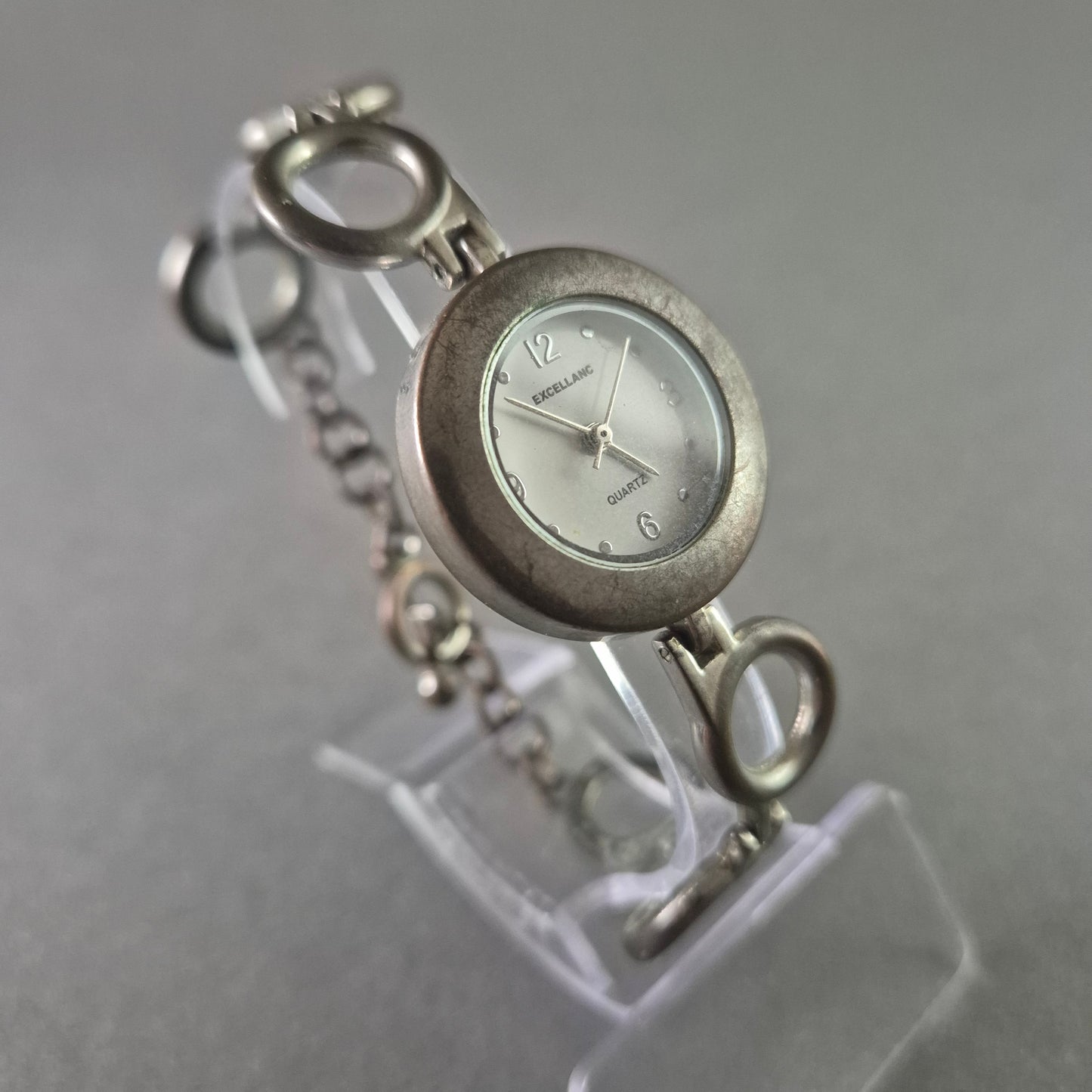 Excellanc Damenarmbanduhr – Ausgefallenes Design mit Gliederarmband