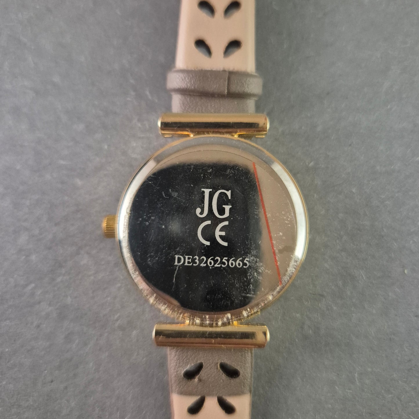 JG Damenarmbanduhr – Schlichtes Design mit Lederarmband