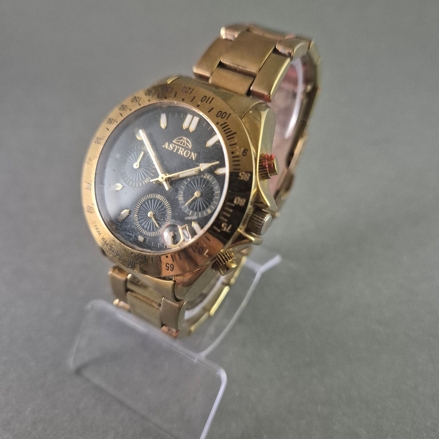 Astron Herren-Chronograph – Vergoldete Sportuhr mit schwarzem Zifferblatt