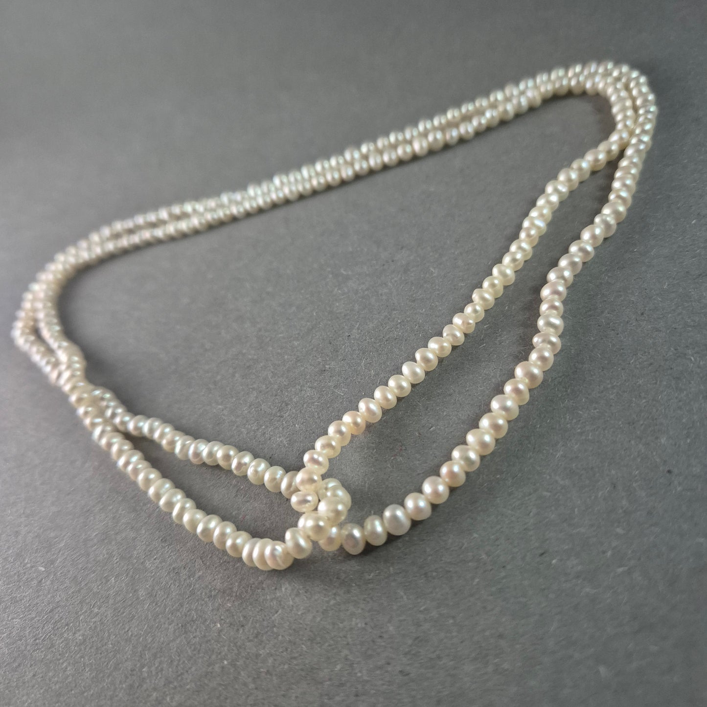 Elegante Süßwasserperlenkette – Klassische Schönheit für jeden Anlass