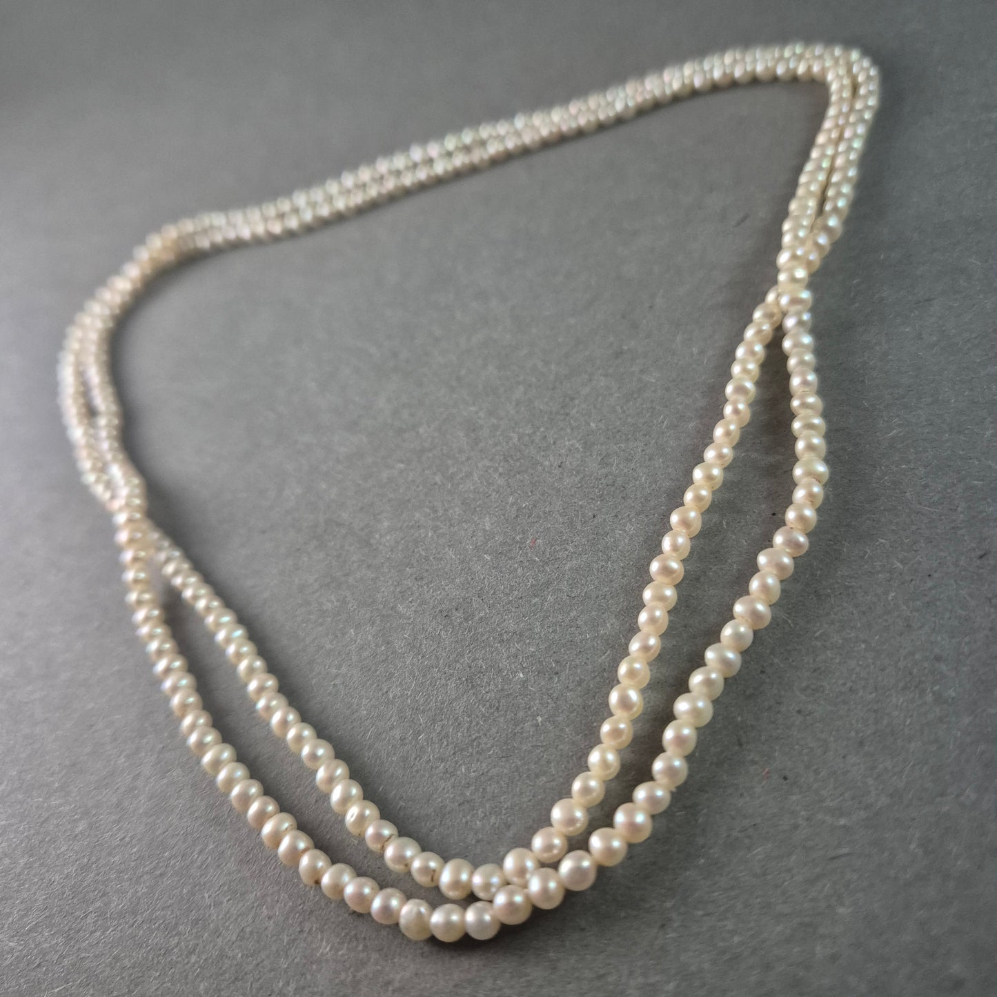 Elegante Süßwasserperlenkette mit feinen Perlen