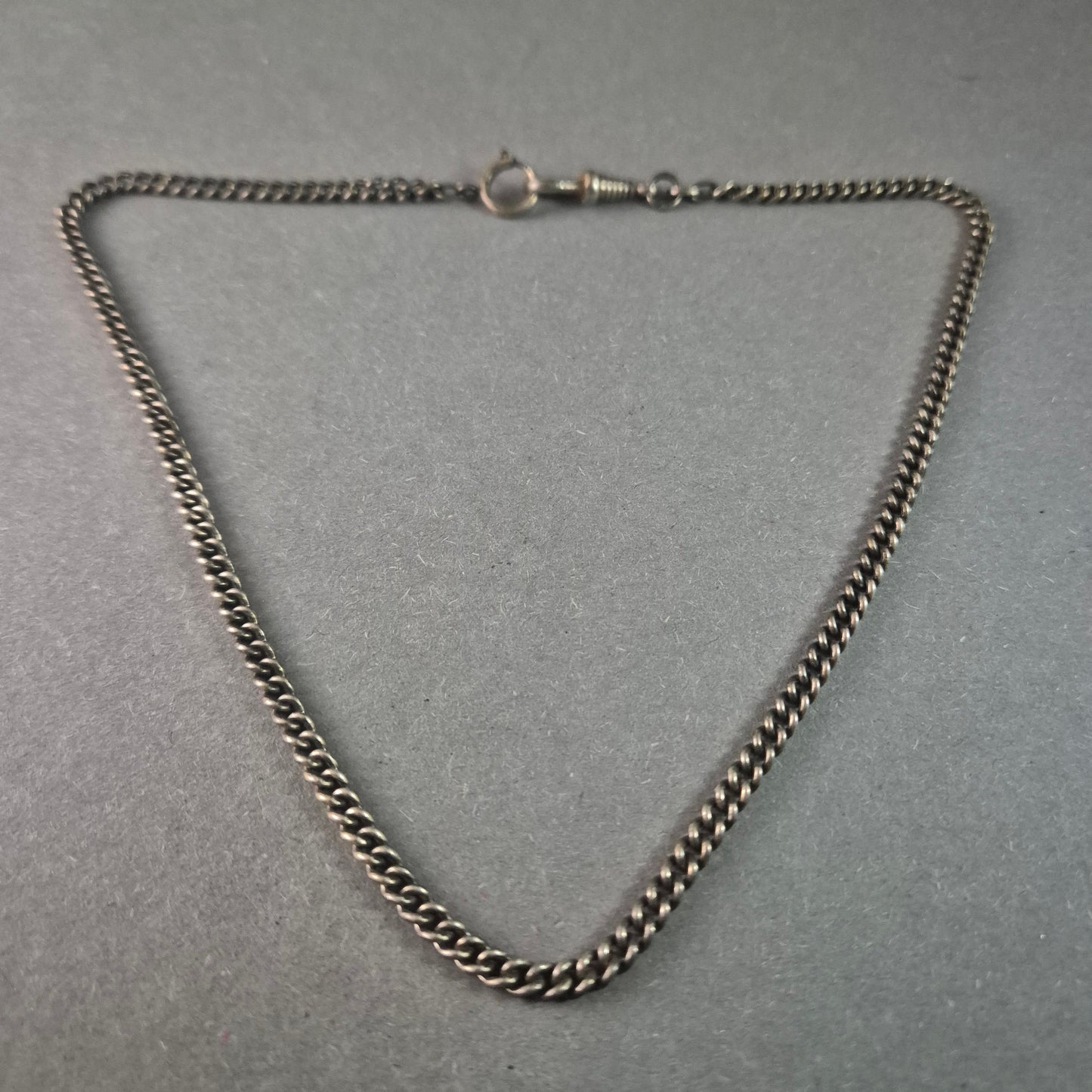 Vintage Silberkette – Zeitloser Look für stilvolle Akzente