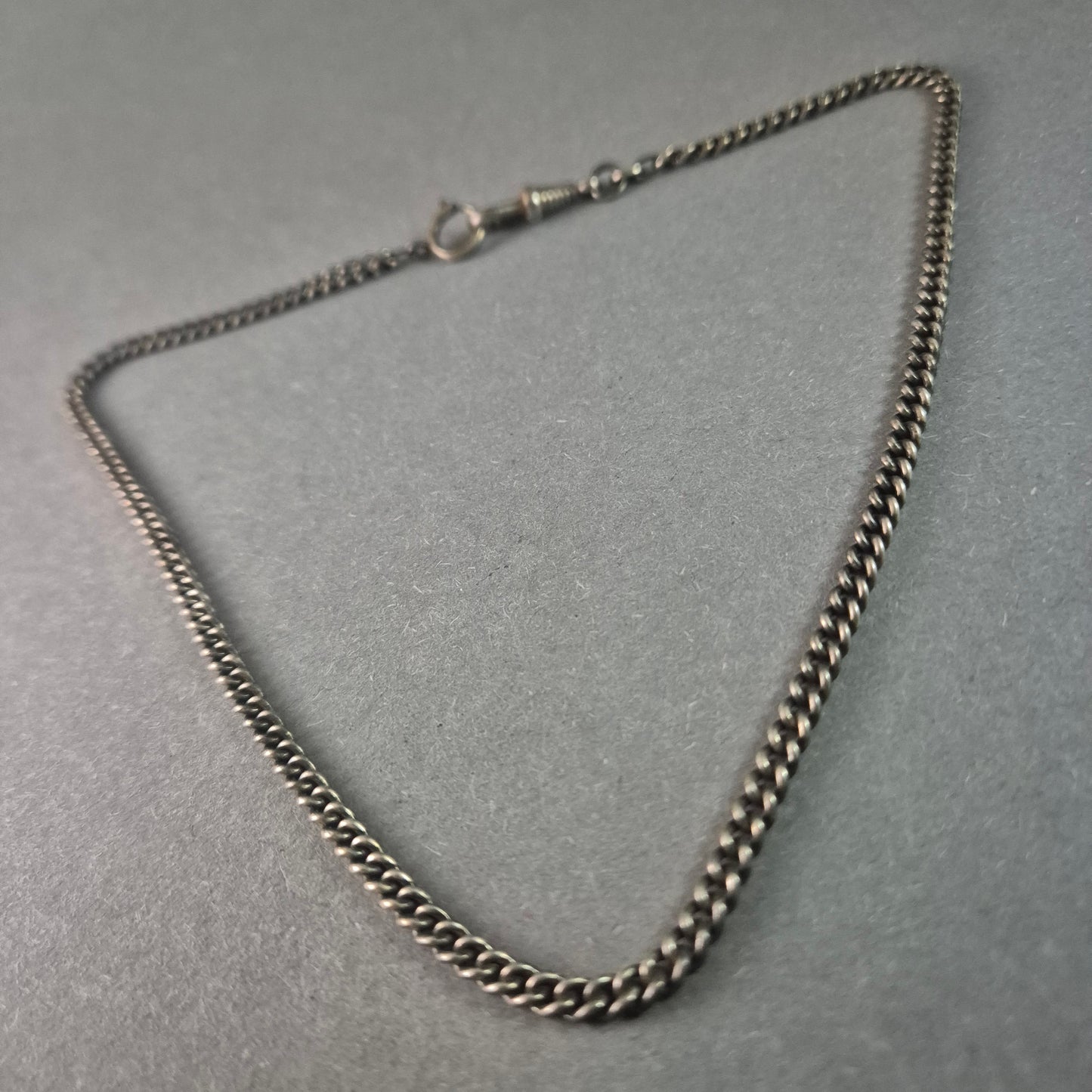 Vintage Silberkette – Zeitloser Look für stilvolle Akzente