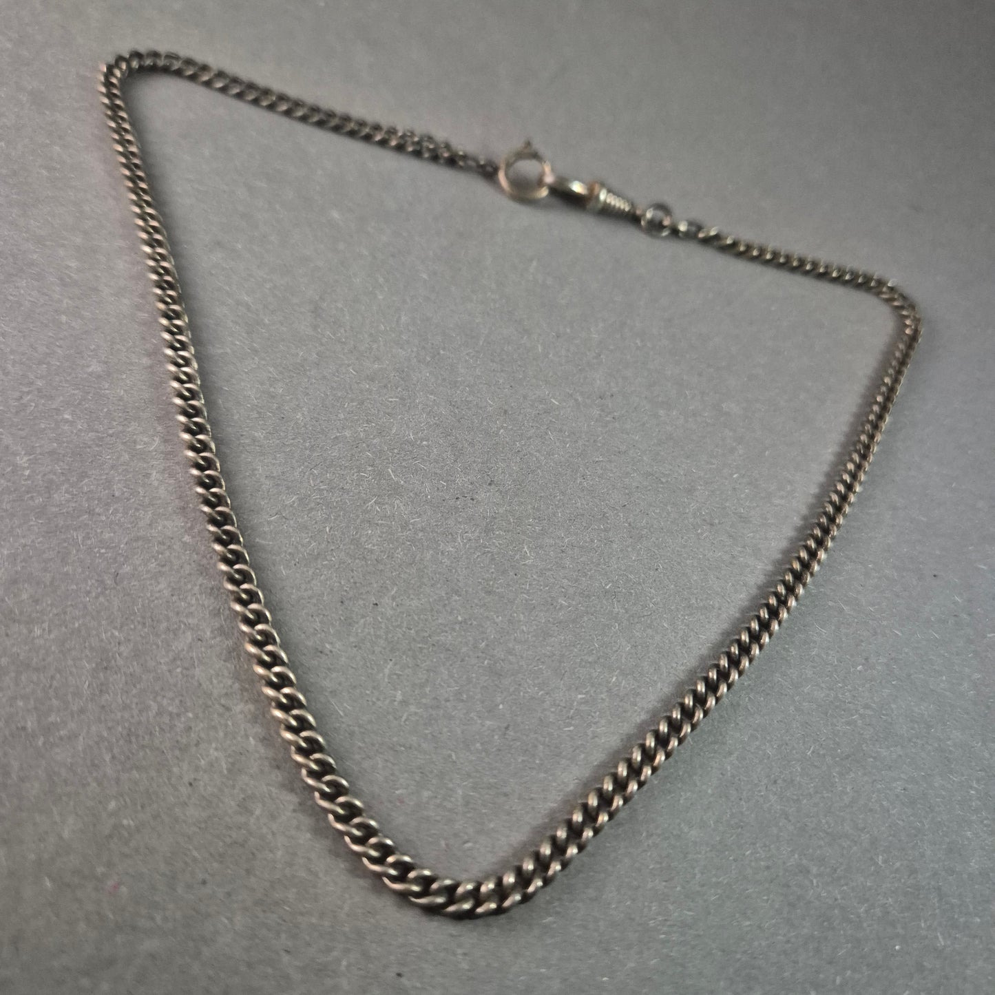 Vintage Silberkette – Zeitloser Look für stilvolle Akzente