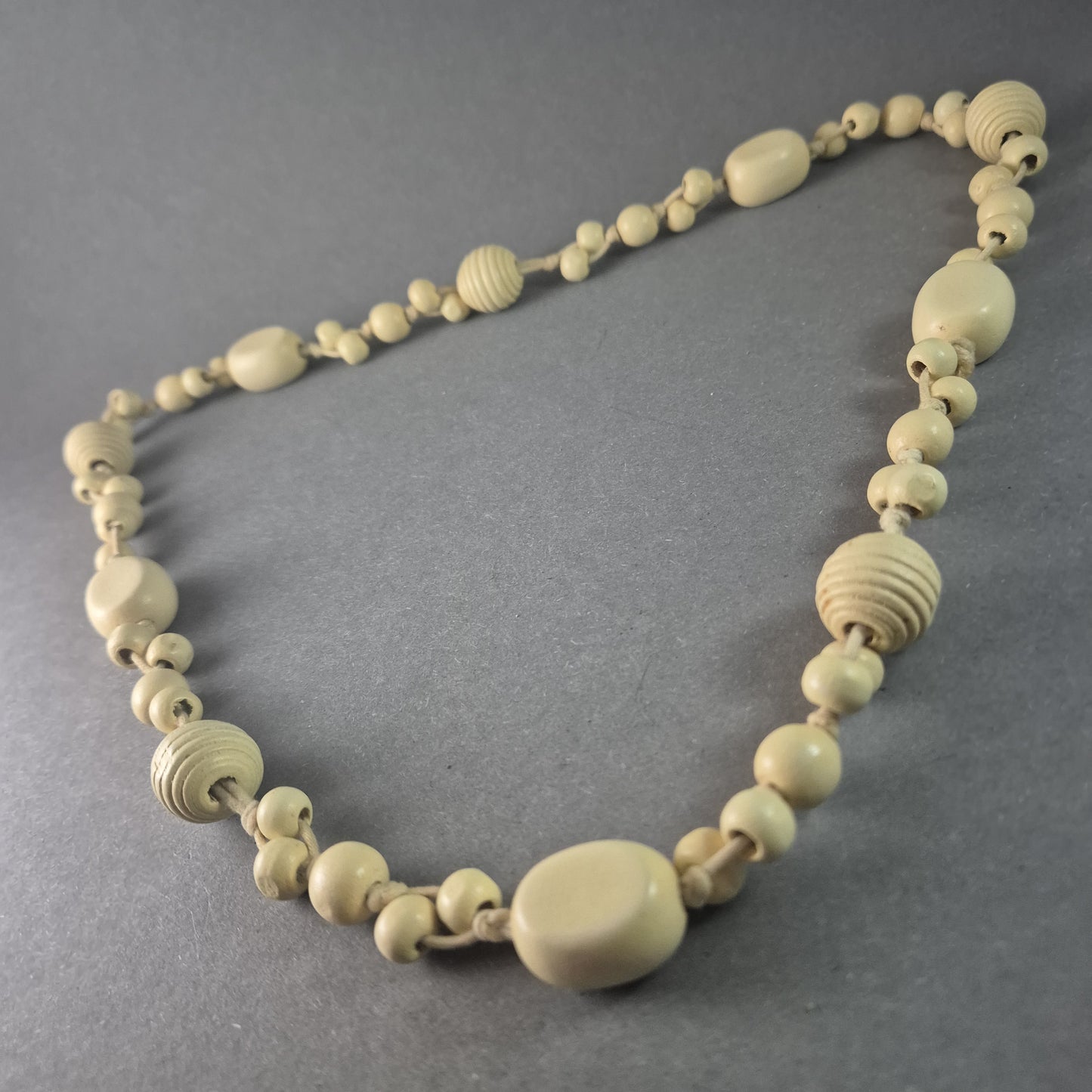 Handgefertigte Vintage-Holzperlenkette – Natürlicher Boho-Stil
