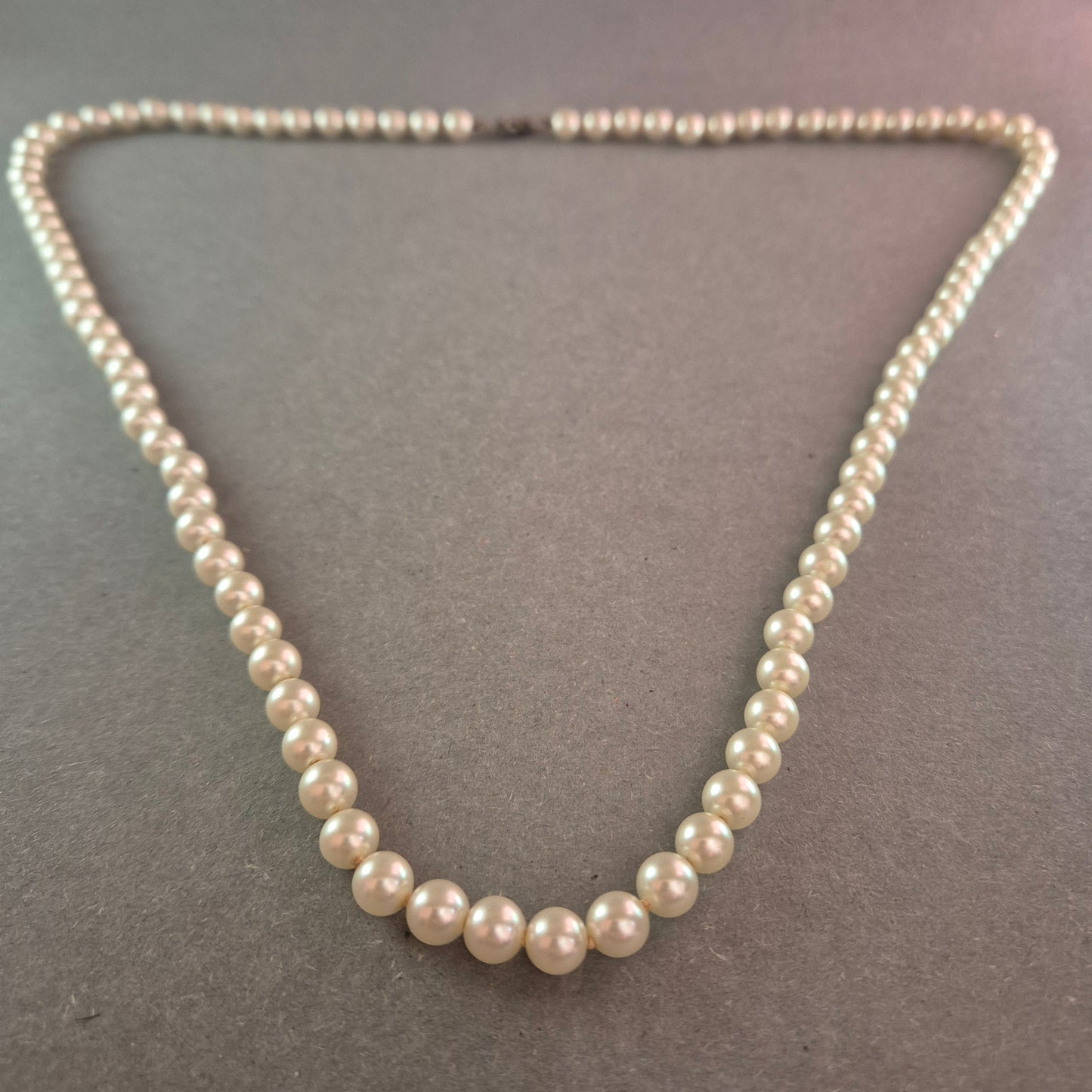 Klassische Perlenkette – Eleganz in zeitlosem Design