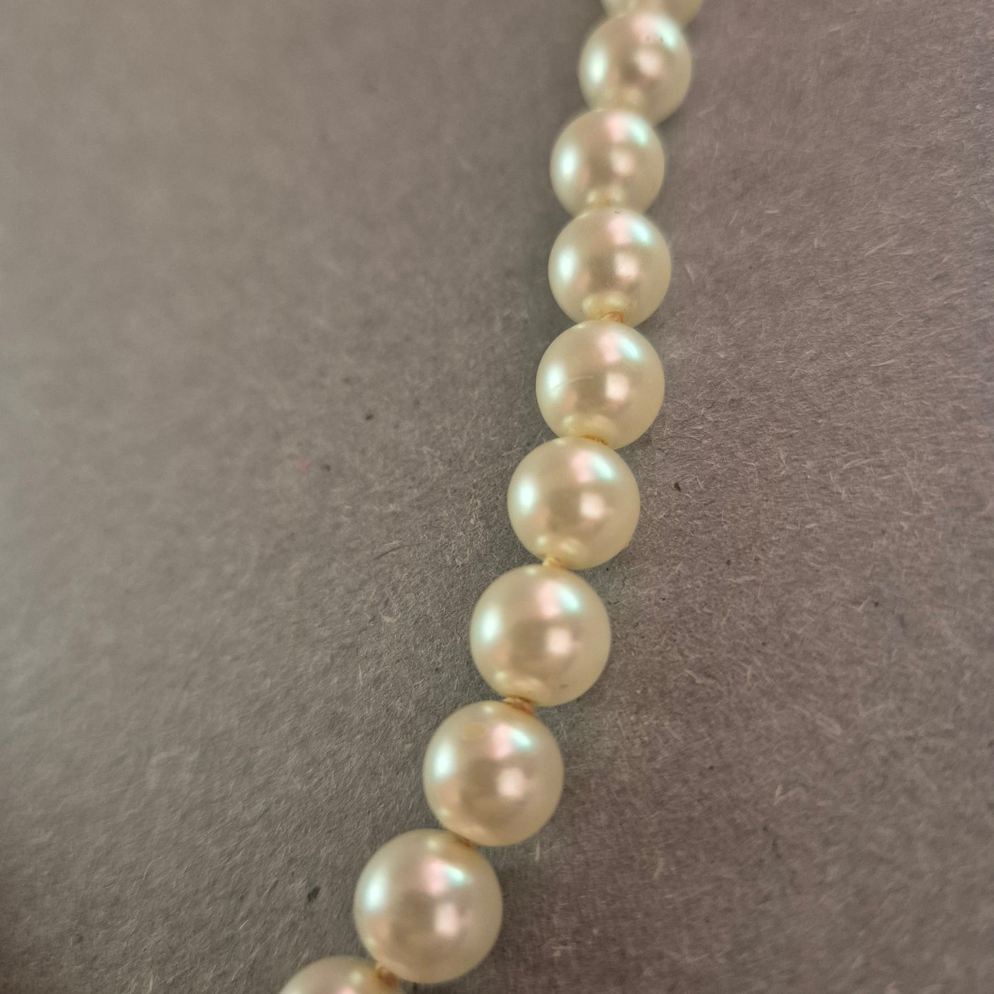 Klassische Perlenkette – Eleganz in zeitlosem Design