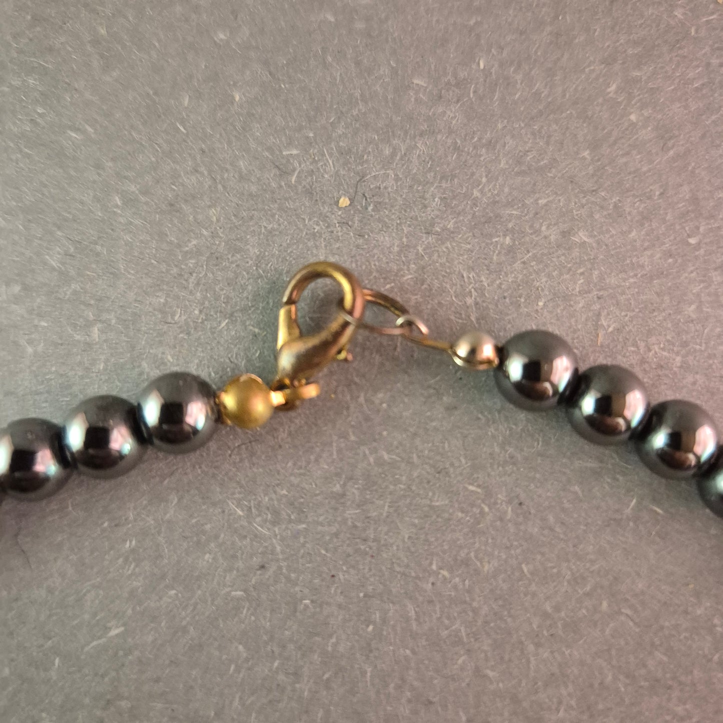 Elegante Hämatit-Halskette mit Herz-Design – Stilvoll und Modern