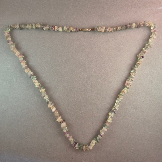 Fluorit Edelstein-Kette Natürliche Eleganz mit Vintage-Verschluss