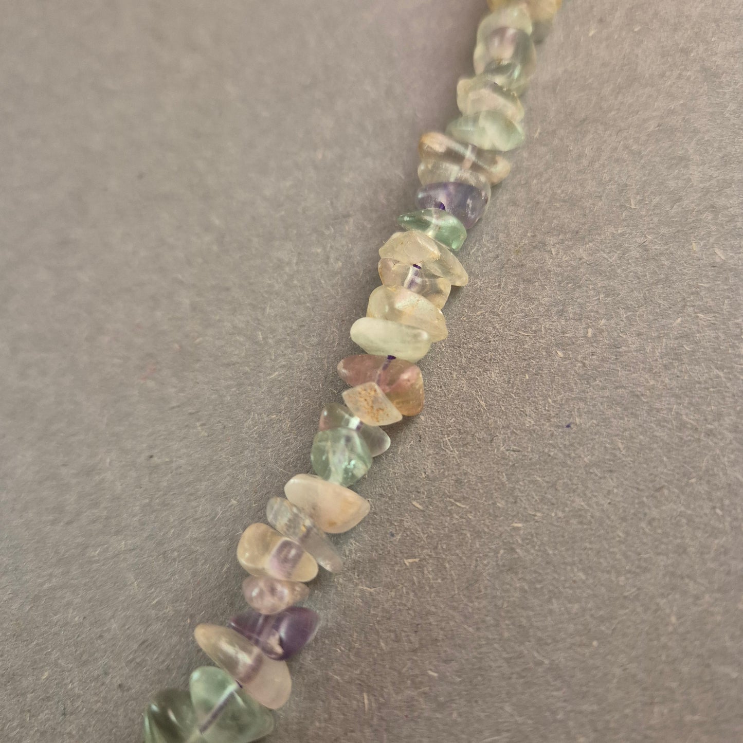 Fluorit Edelstein-Kette Natürliche Eleganz mit Vintage-Verschluss