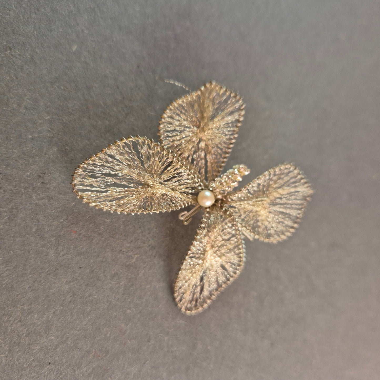 Filigrane Vintage Schmetterling Brosche aus Silberdraht