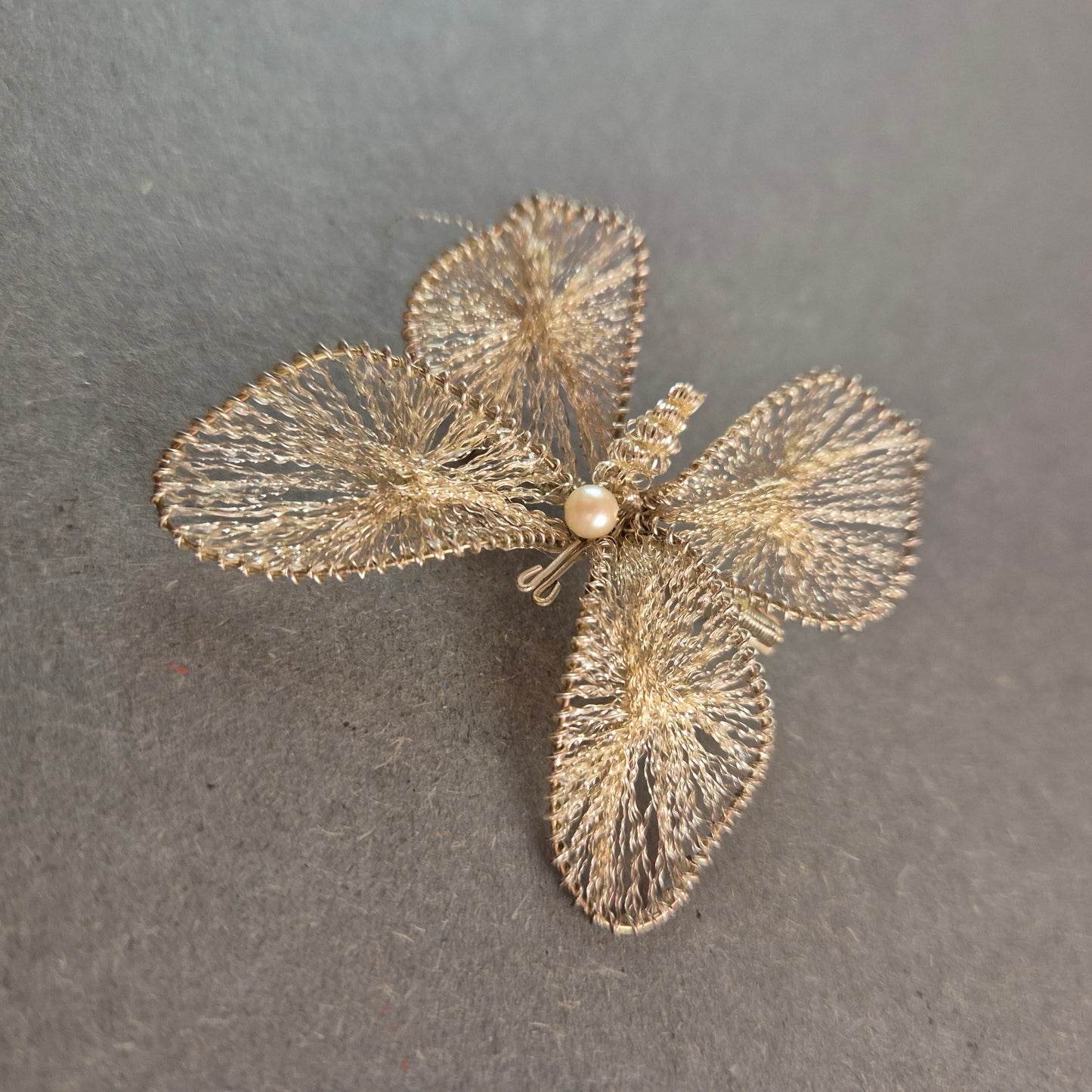 Filigrane Vintage Schmetterling Brosche aus Silberdraht