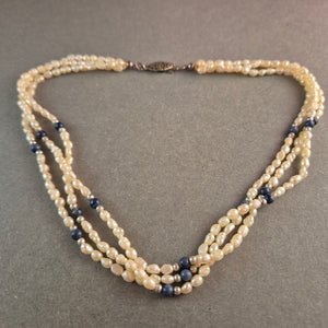 Vintage-Perlenkette mit Lapislazuli-Akzenten Klassische Schönheit