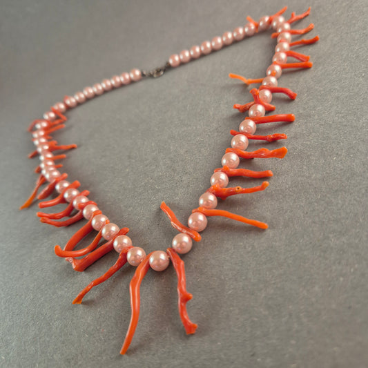 Vintage Korallen-Perlenkette – Exotische Eleganz mit natürlichem Charme