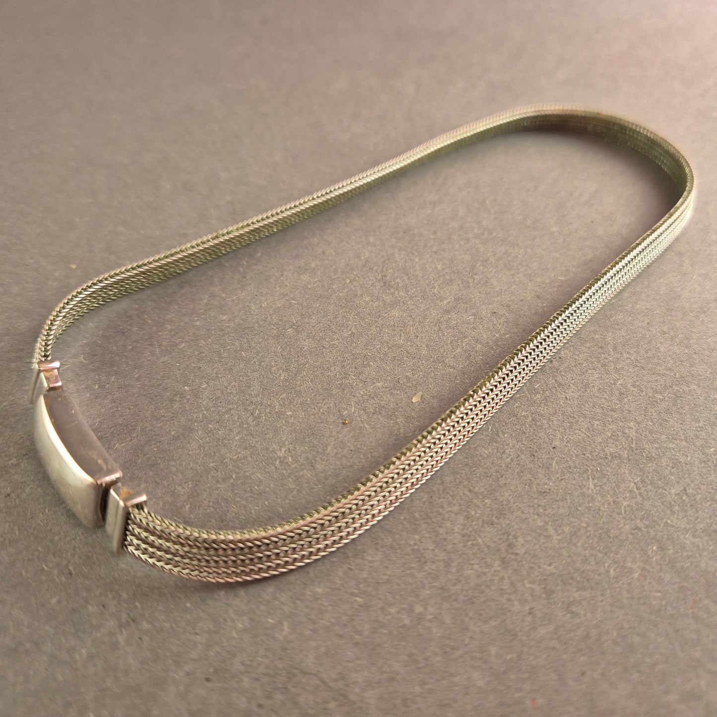 Silber-Halskette mit geflochtenem Design Zeitlose Schönheit für jeden Anlass