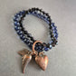 Elastisches Perlenarmband-Set – Dunkelblau & Schwarz mit Vintage-Charms
