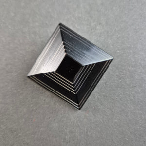 Vintage Art Deco Brosche – Elegantes geometrisches Design